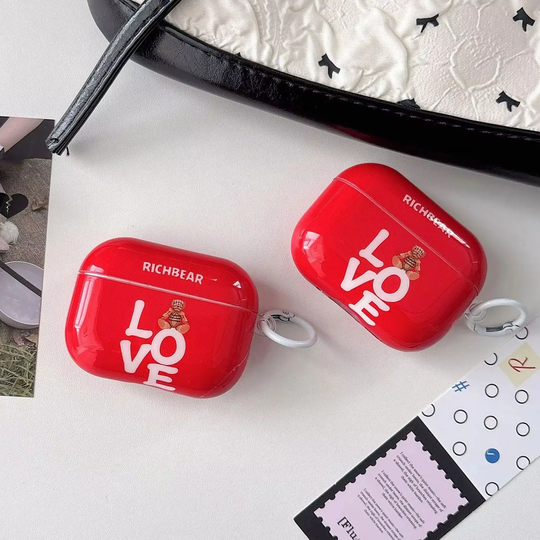 Fashion Letters Check Bear Pattern Red Glossy Shockproof Protective Earphone Cover Case For AirPods 1 2 3 4 5 Pro Pro2 Pro3