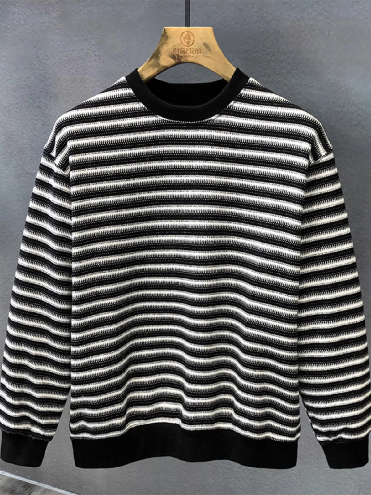 

Элитный мужской вязаный свитер с круглым вырезом, повседневный, с длинными рукавами, в полоску, черно-белый, для весны и осени