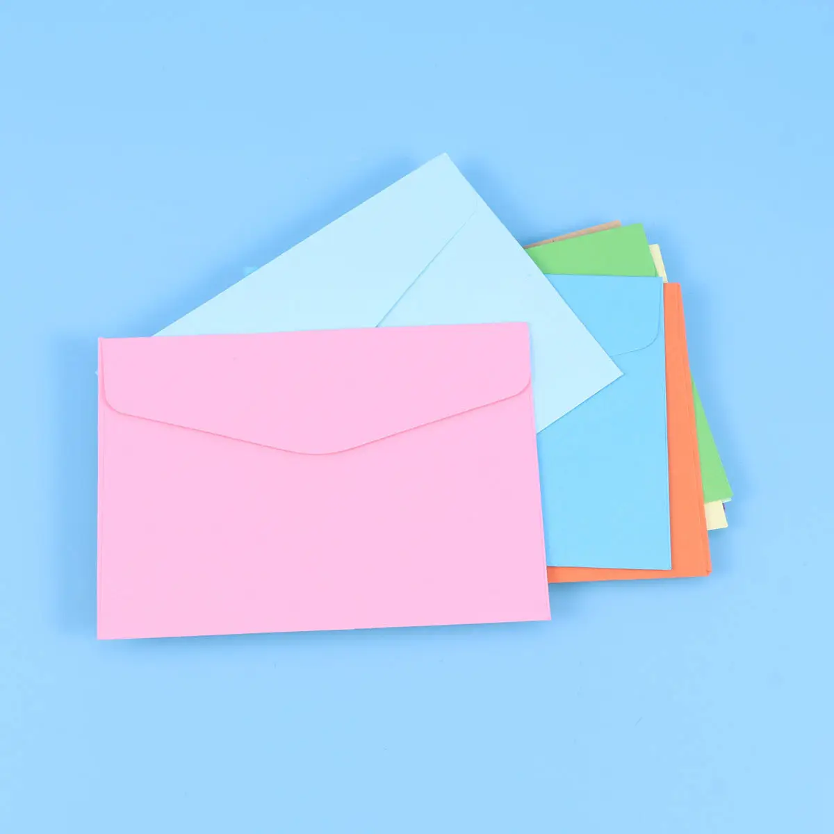 

140Pcs Natural Paper Mini Envelopes Smooth Finish Single Tone Envelopes for Cards Invitations Labels Stationery Supplies Gift