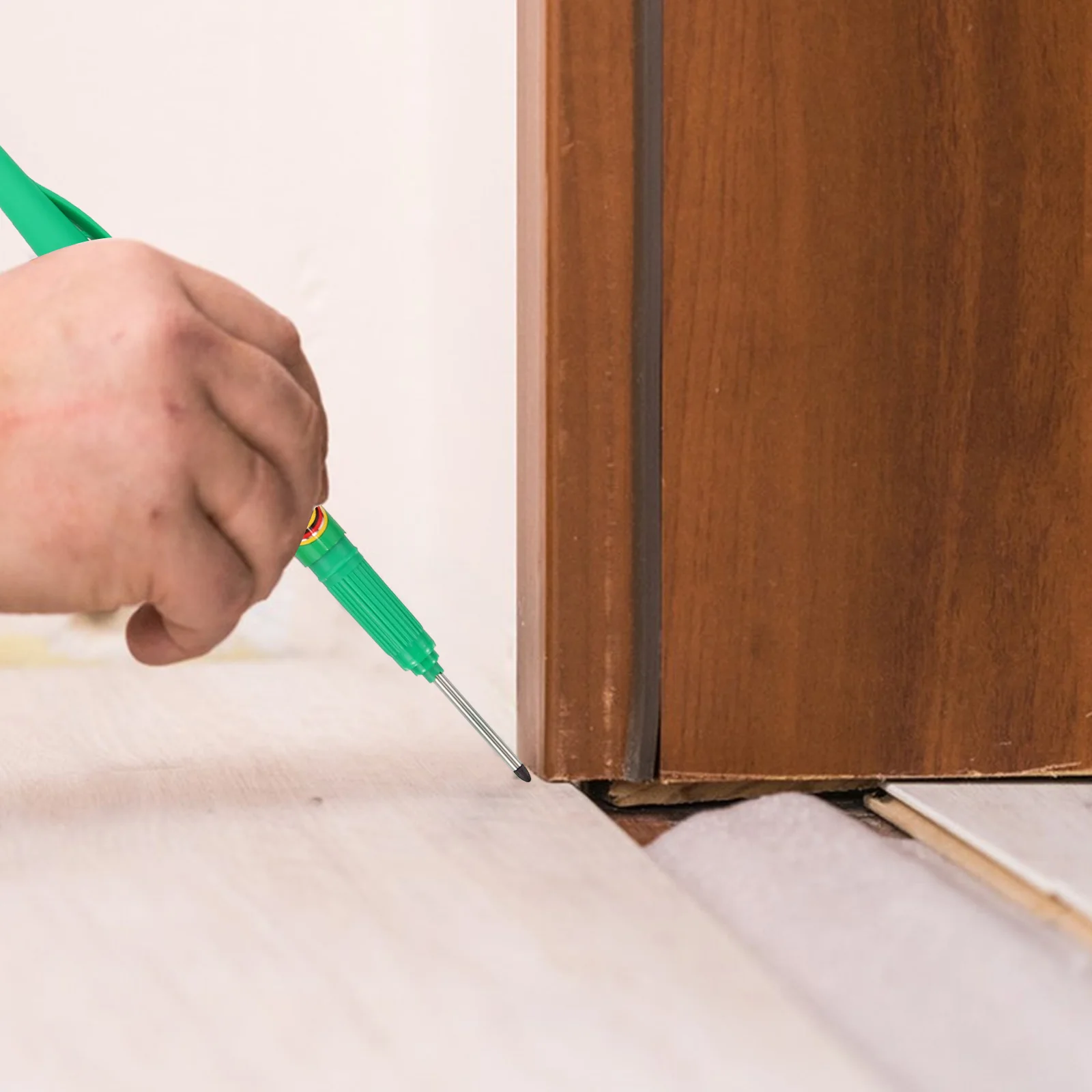 

4 Pcs Marking Pen 30MM Red Green Black Blue Long Tip Deep Hole Carpenters Tools Woodworking Marker Construction Hardware