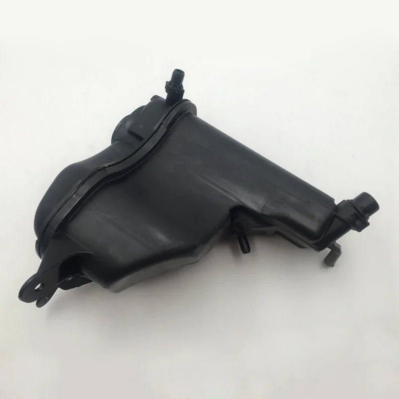 

Engine Coolant Sensor Reservoir Overflow Tank For BMW 1 3 Series X1 Z4 E90 E92 E93 318i 320i 325i 17137607482 06-15