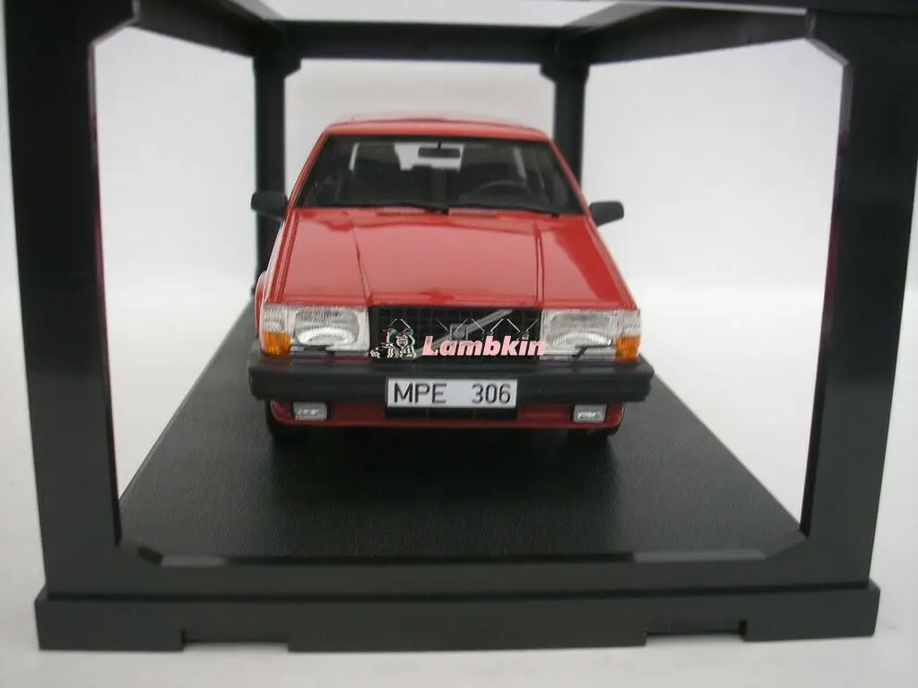 Cult 1:18 For Volvo 740 Turbo Estate 1988 Red Regal Wagon Model Ornament Miniature Classic Car