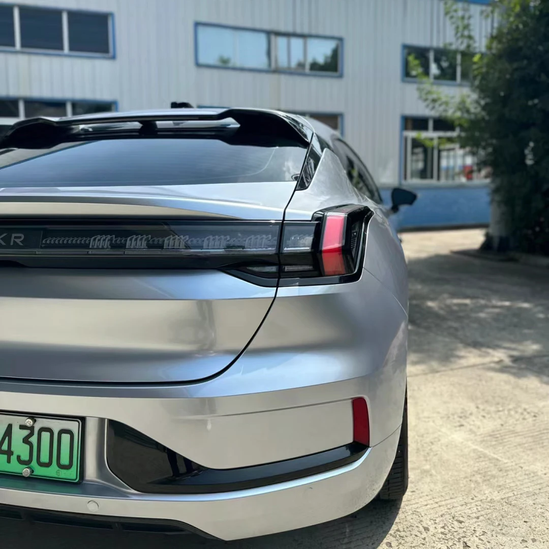 Silver Auto Vinyl Car Wrap Stretchable Premium PET Removable Easy to Install Air Release DIY Coating