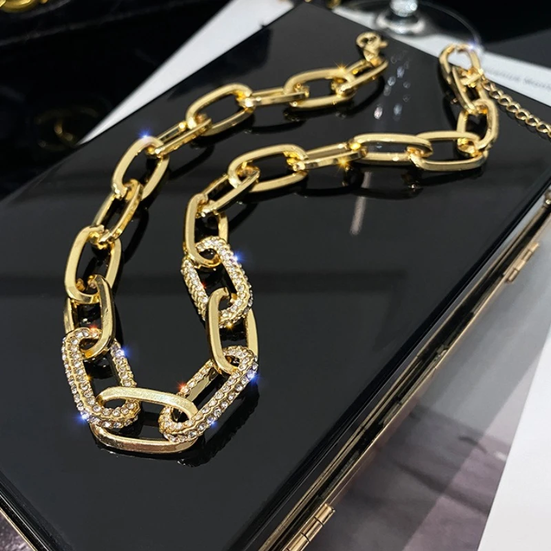 Luxuriöser dicker Kettenhalsband, geometrische Statement-Halskette für Frauen, Bold Link-Design für Schichtung, modische Geschenkidee im Retro-Y2K-Stil – Detail 1
