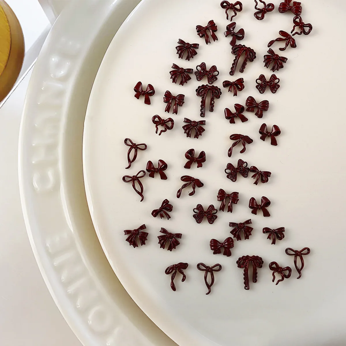 10 قطعة ثلاثية الأبعاد النبيذ الأحمر سبيكة Bowknots مسمار الفن زينة العصرية القوس الصغير الشريط الراين للعام الجديد مانيكير DIY بها بنفسك اكسسوارات