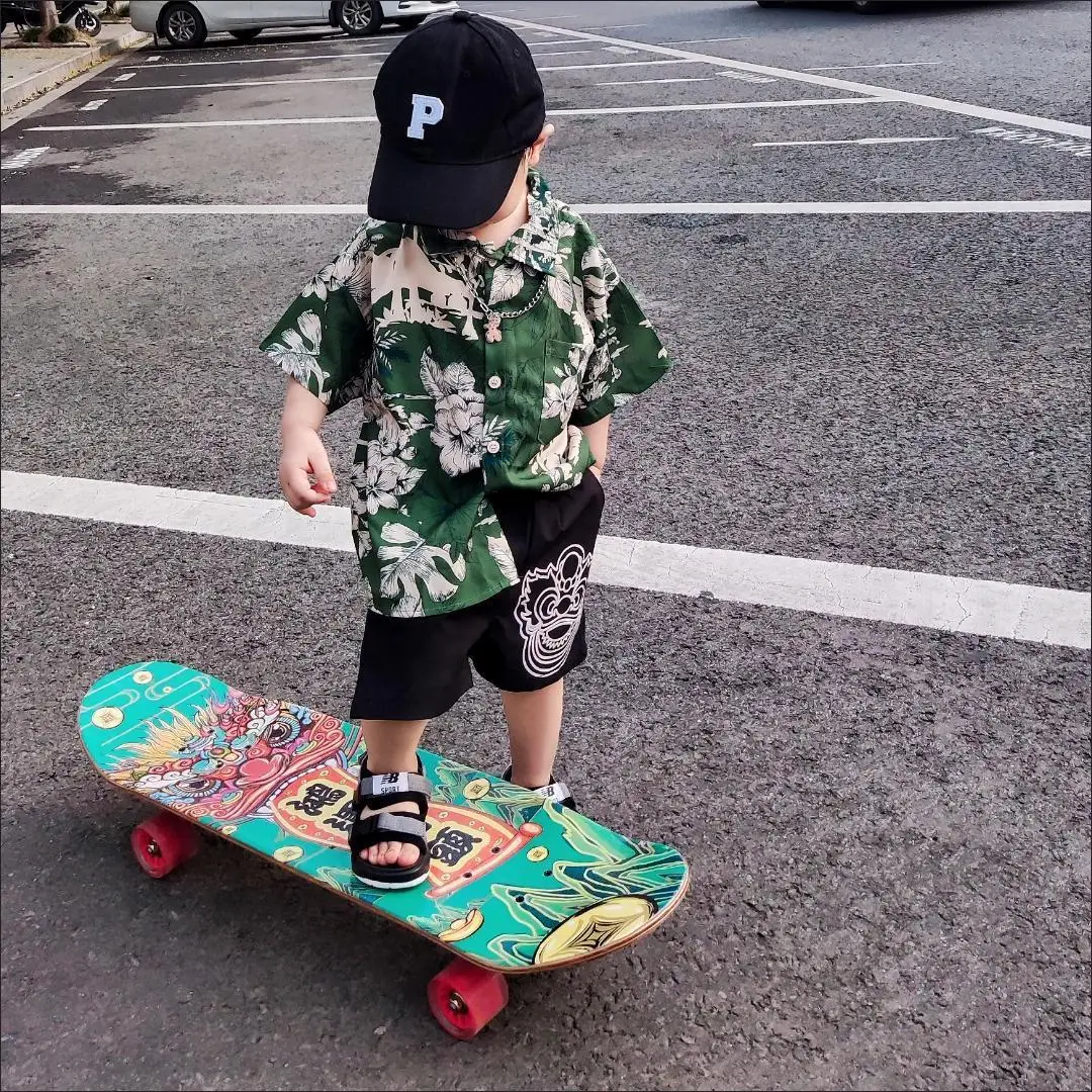 Children's Versatile Floral Shirt Summer 2025 New Cool Baby Explosive Street Beach Style Short Sleeved Shirt Trend