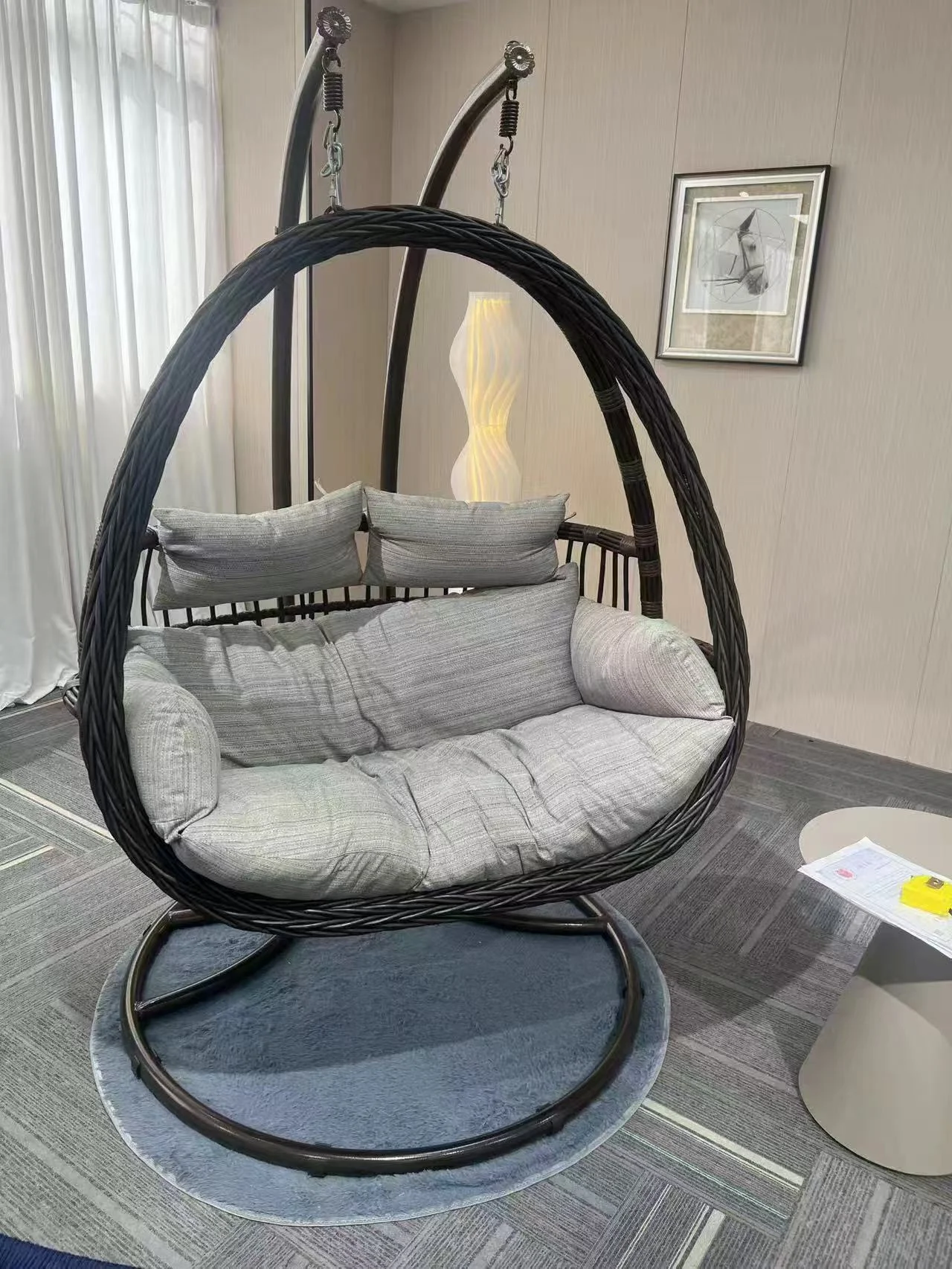 Modern Wholesale Egg Swing Chair Hanging Wicker Hammock for Home Patio Balcony Garden Porch Outdoor Relaxation Durable Metal PE