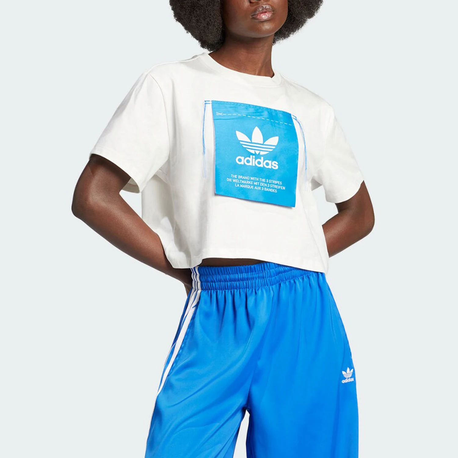 

Adidas genuine genuine Women's Shorts Knit Loose T-shirt IW5662