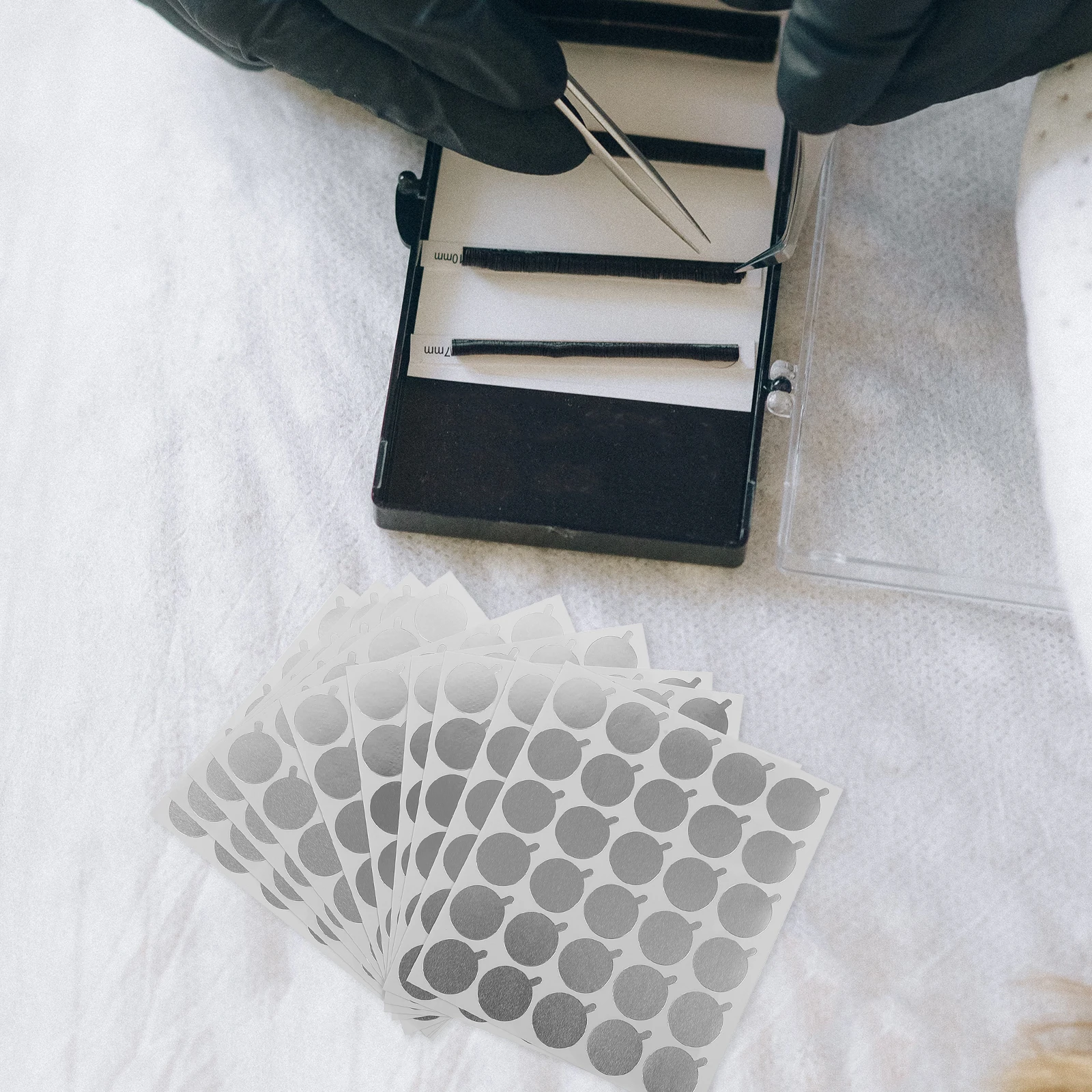 900 個使い捨てラッシュパッドまつげエクステンションガスケットパレットプロの移植接着剤保持美容アクセサリー用