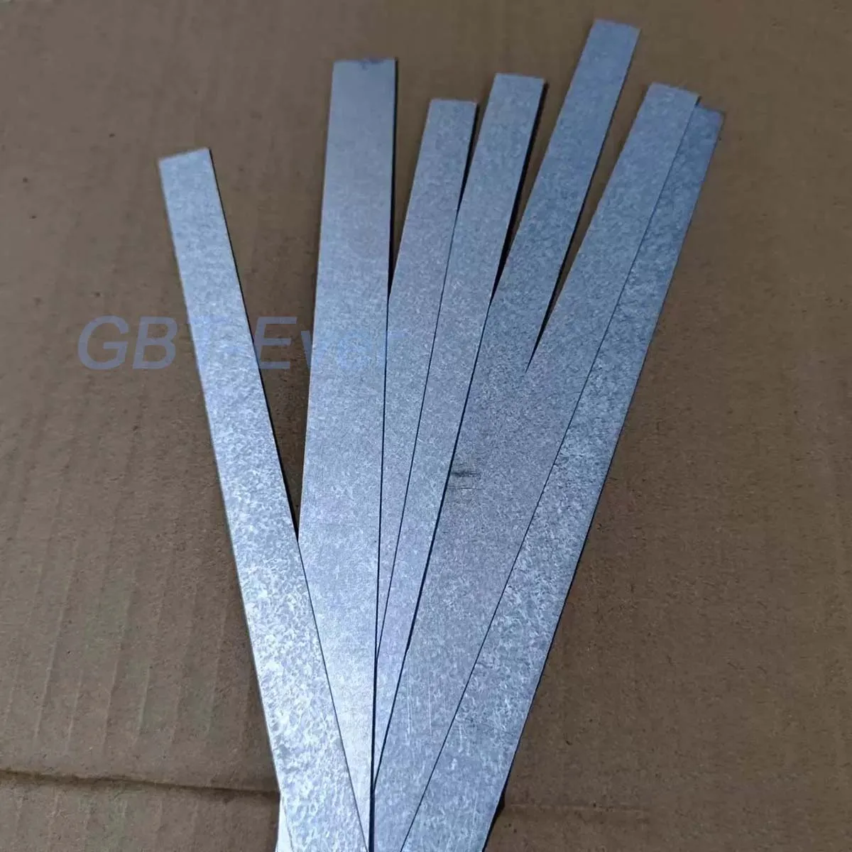 0.2-0.4mm Galvanized Plate Iron Sheet Anti-rust Folding Thin Iron Sheets Rectangular Strip By Magnetic Attraction Can Be Bent