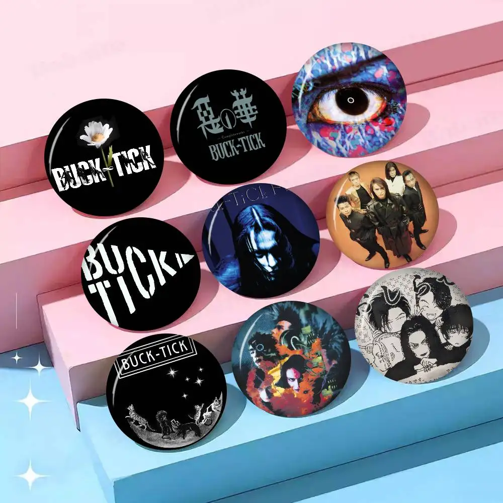 Vintage Klassische B-Buck T-Tick Cartoon Broschen Anime Abzeichen Runde Handgemachte Brosche Anstecknadeln Schmuck für Rucksack Kleidung Geschenke