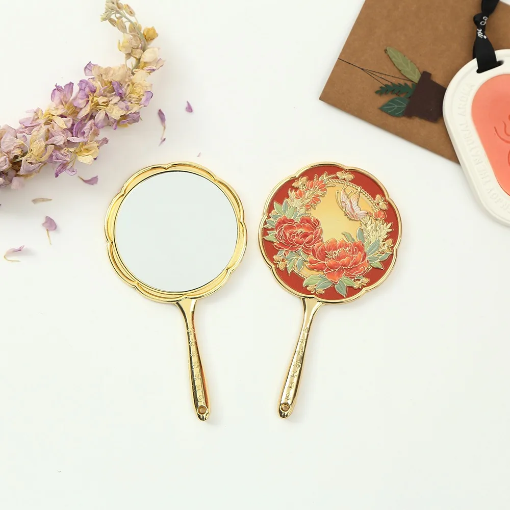 

Fashion Vintage Chinese Style Metal Mirror Portable Peony Vanity Mirror Delicate Cosmetic Tools Pocket Make-up Mirror Bedroom