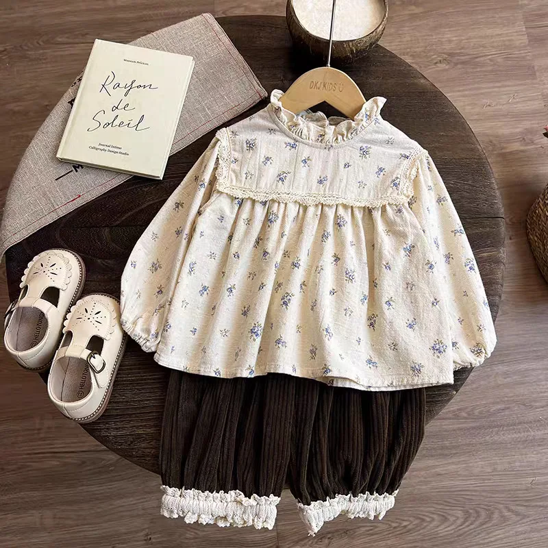 

Girls2025Autumn New Children's Clothing Mori Style Girl Baby Set Floral Doll Shirt with Lace Cuffed Pants Two-Piece Set