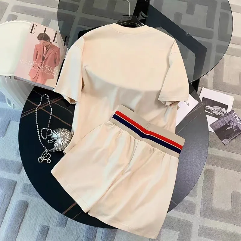 Conjunto de camiseta e shorts com carta estampada feminina, fato de treino casual feminino, roupas soltas, roupas de verão, moda, terno 2pcs, 2024