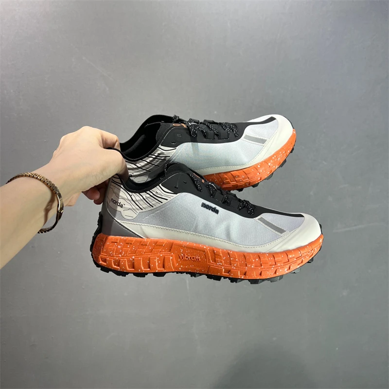 

Повседневная спортивная обувь FallLightweight, гибкий дизайн, идеально подходит для ежедневных прогулок