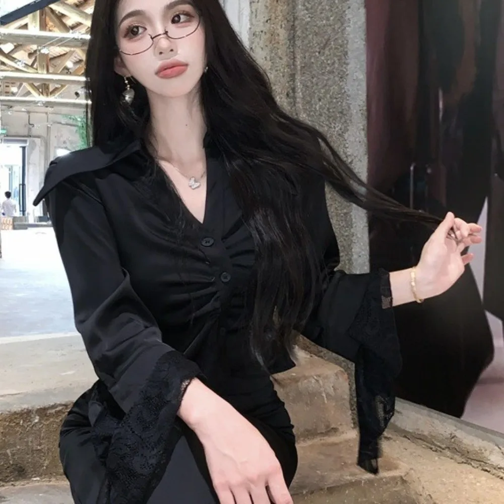 قمصان بأكمام طويلة من الدانتيل برقبة على شكل حرف V ملابس قصيرة ضيقة من الدانتيل بأكمام على الطراز الكوري بلوزة بأزرار حتى ملابس الشارع الشهير قمصان بأزرار ضيقة #4