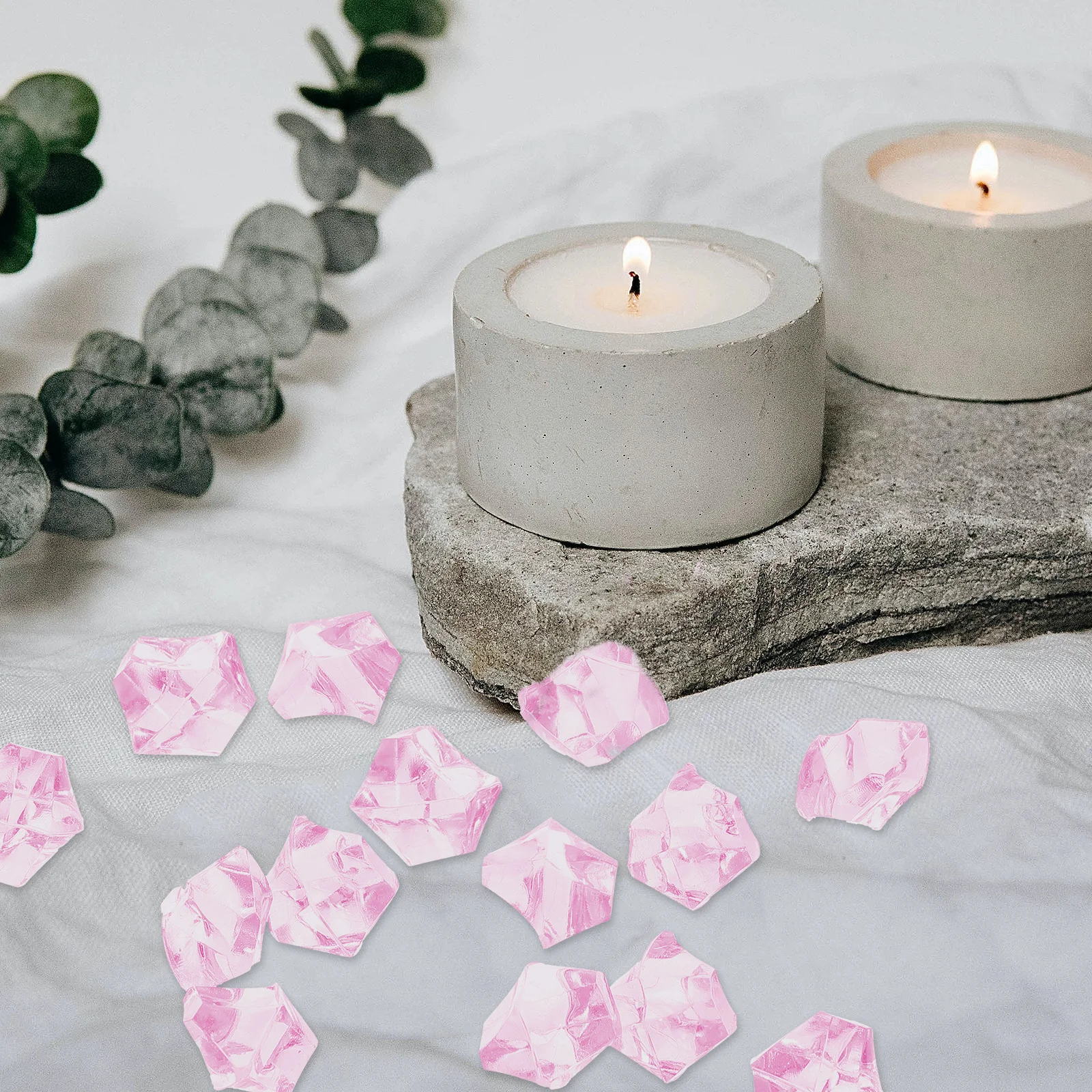 

500Pcs Acrylic Fake Ice Cubes Realistic Irregular Shape Refracting Light Photography Props Vase Fillers Party Decoration DIY