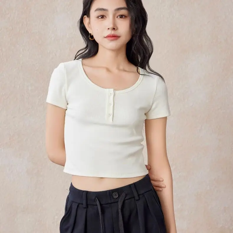 

Крутая футболка с U-образным вырезом и открытым коротким рукавом, тонкая повседневная летняя дизайнерская футболка Spice, новая одежда с короткими плечами, тонкие футболки 2025 года, черные рубашки