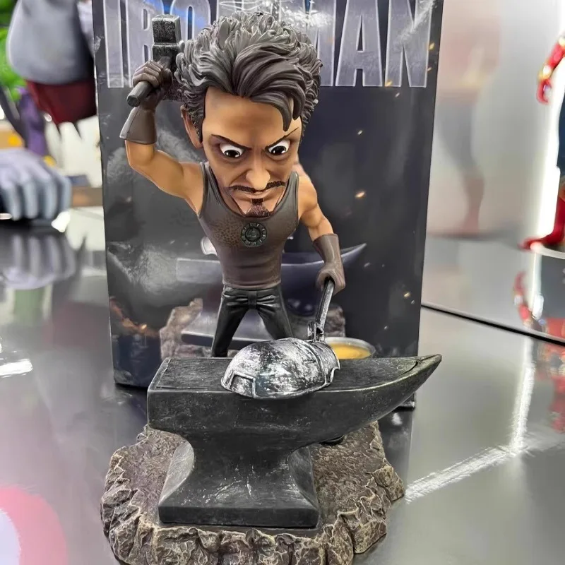

18cm Movie Peripherals Avengers Q-version Iron Man Forging Iron Action Figure PVC Statue Model Decoration Desktop Ornament Gift