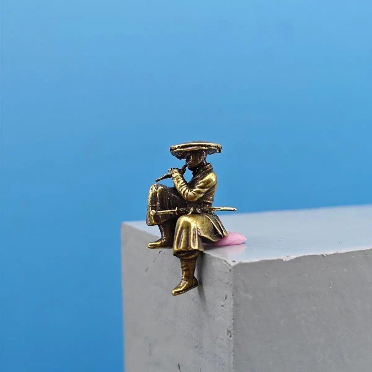 Ancient Style Flute-Playing Female Knight Miniature Ornament, Rockery Micro Landscape, Miniature Brass Figurine