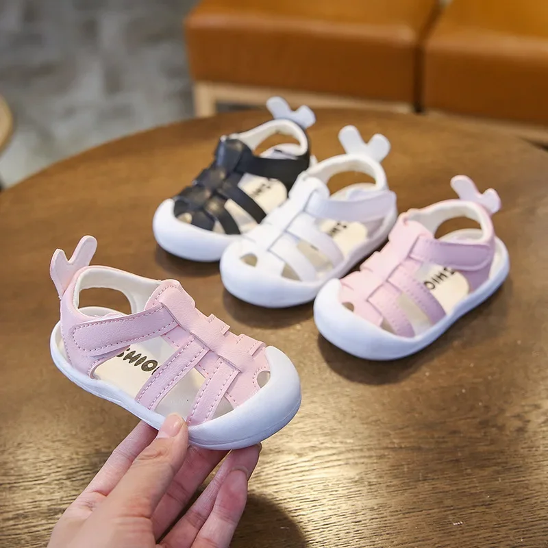 Cut-outs Newborn Shoes Toddler Girl Sandals 2024 Summer Baby Cirb Shoes Boy Black White Pink Cute Baby Girl Bunny Sandals E02221