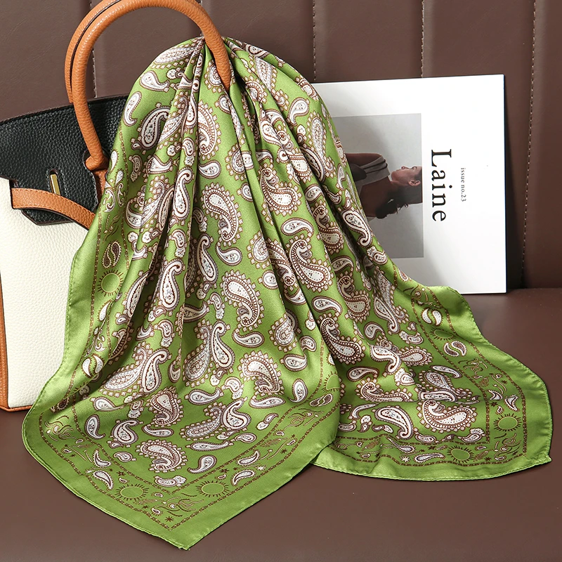 Design Shawl Neckerchief 2023 Square Silk Scarf for Women Fashion Flower Print Satin Hand Bag Wrist Wraps Lady Scarves Bandana