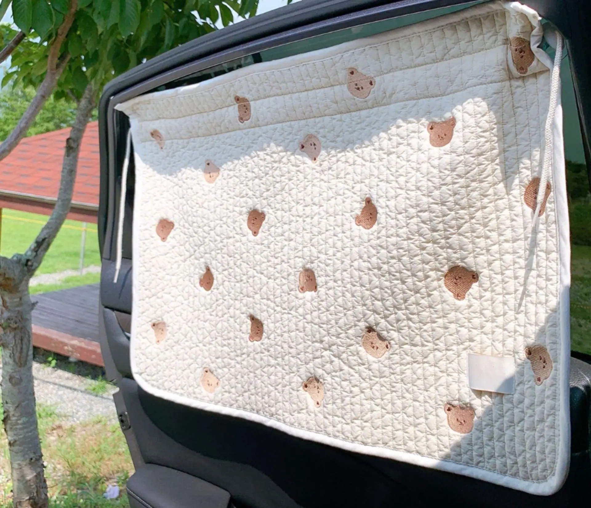 Cartoon Thickened Cotton Car Window Sunshade Cover Baby Car Seat Canopies UV Protection Suction Cup Installed Sliding Curtain