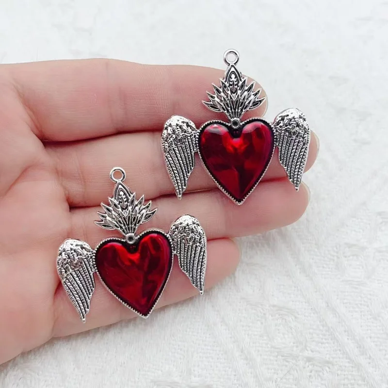 Randomly mix 10pcs dark gothic style exaggerated heart cross sword pendant DIY handmade bracelet necklace bead accessory
