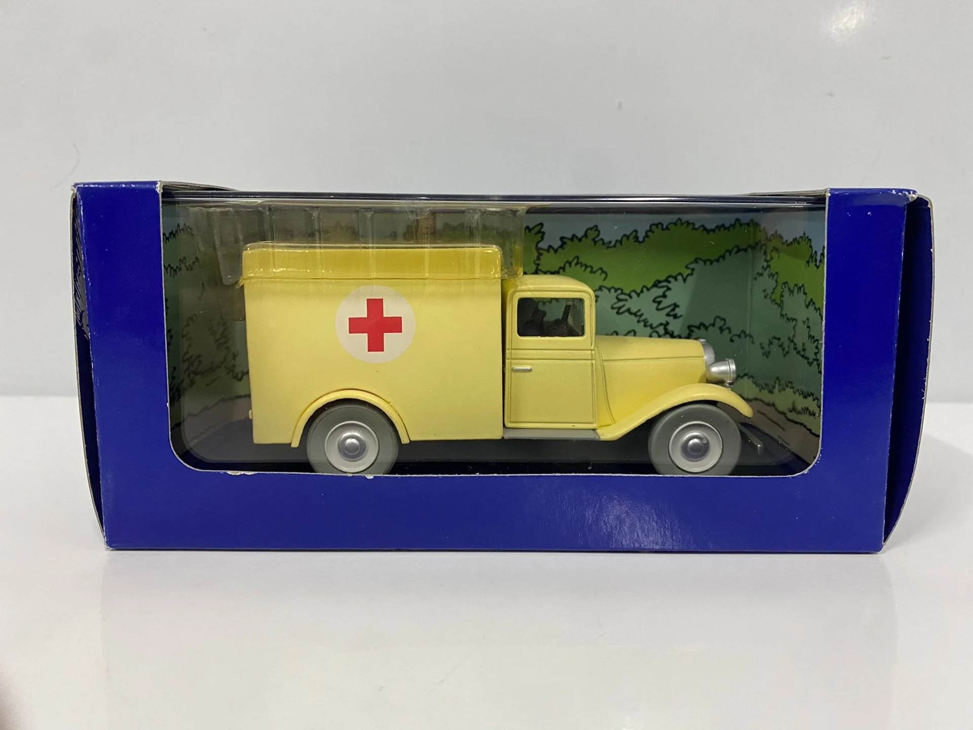 

Литая под давлением модель автомобиля в масштабе 1/43 Коллекционная игрушка в подарок сувенир дисплей орнамент