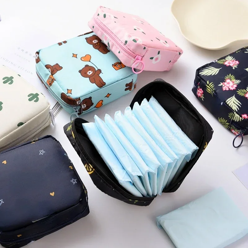 Women Cute Cartoon Mini Cosmetic Bags Lipstick Sanitary Pad Storage Bag Fashion Ladies Beauty Makeup Organizer Purses Bag Pouch