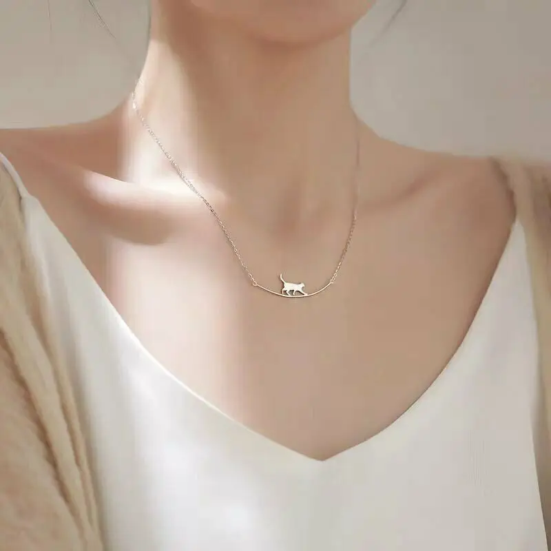 2022 Simple Fashion Silver Color Chic Walking Cat Animal Pendant Necklace Choker Clavicle Women Gift