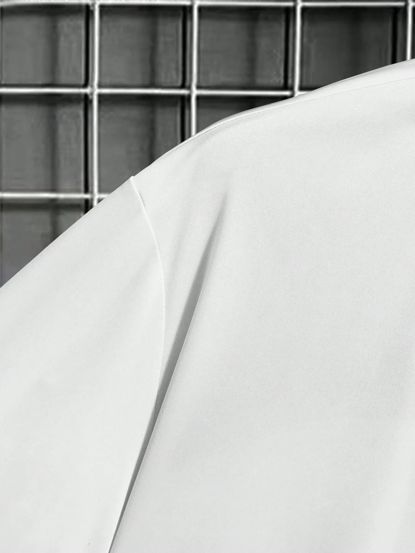 يتميز قميص بولو رجالي صيفي جديد بأكمام قصيرة موديل 2025 بطباعة مخططة ثلاثية الأبعاد عصرية وجيدة التهوية #4