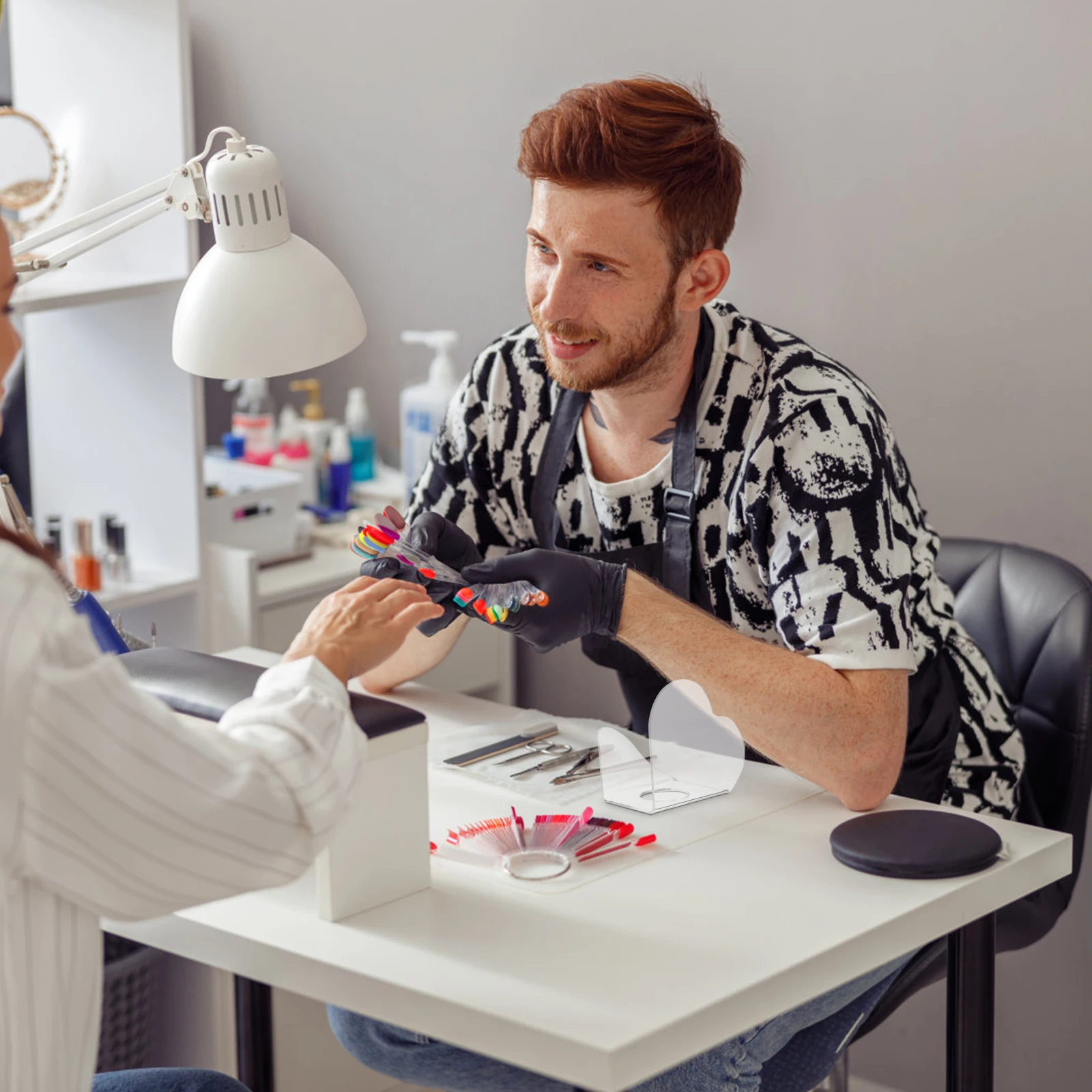 

Acrylic Transparent Heart Shaped Nail Palette Handheld Nail Color Mixing Tray Polish Art Supply Salon Personal
