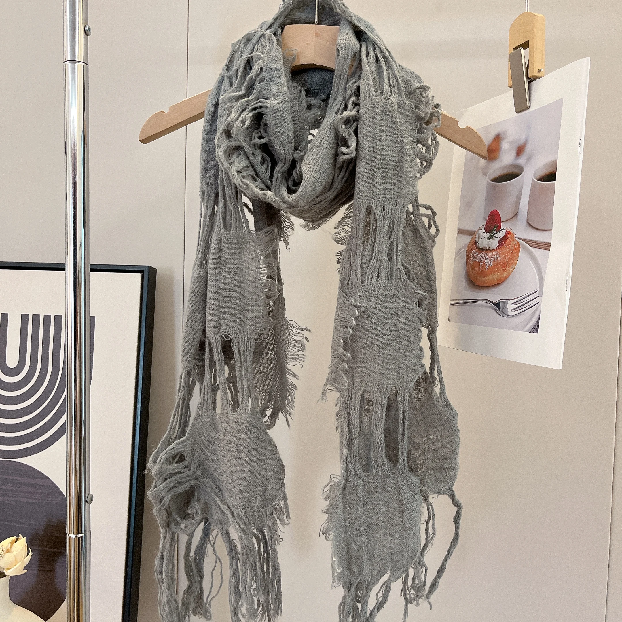 2025 Ripped Hole Tassel Vintage Scarf Men Women Autumn Spring