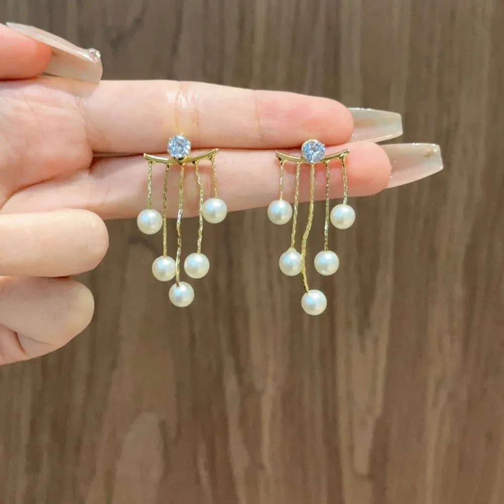 New Exquisite Pearl Tassel Earrings Rhinestone Luxury Diamond Pendant Earrings Gold Dangle Ear Studs Women Accessories