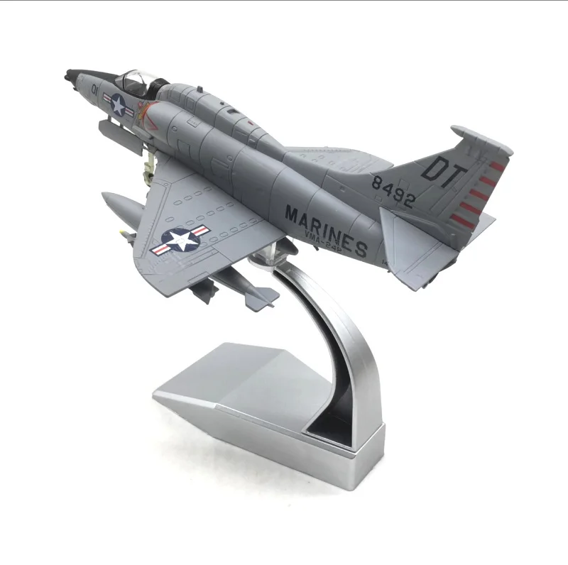 

1/72 Новое поступление, специальная цена, литой под давлением металл, корпус морской пехоты США A-4, модель самолета Skyhawk, коллекция мебели для демонстрации мебели