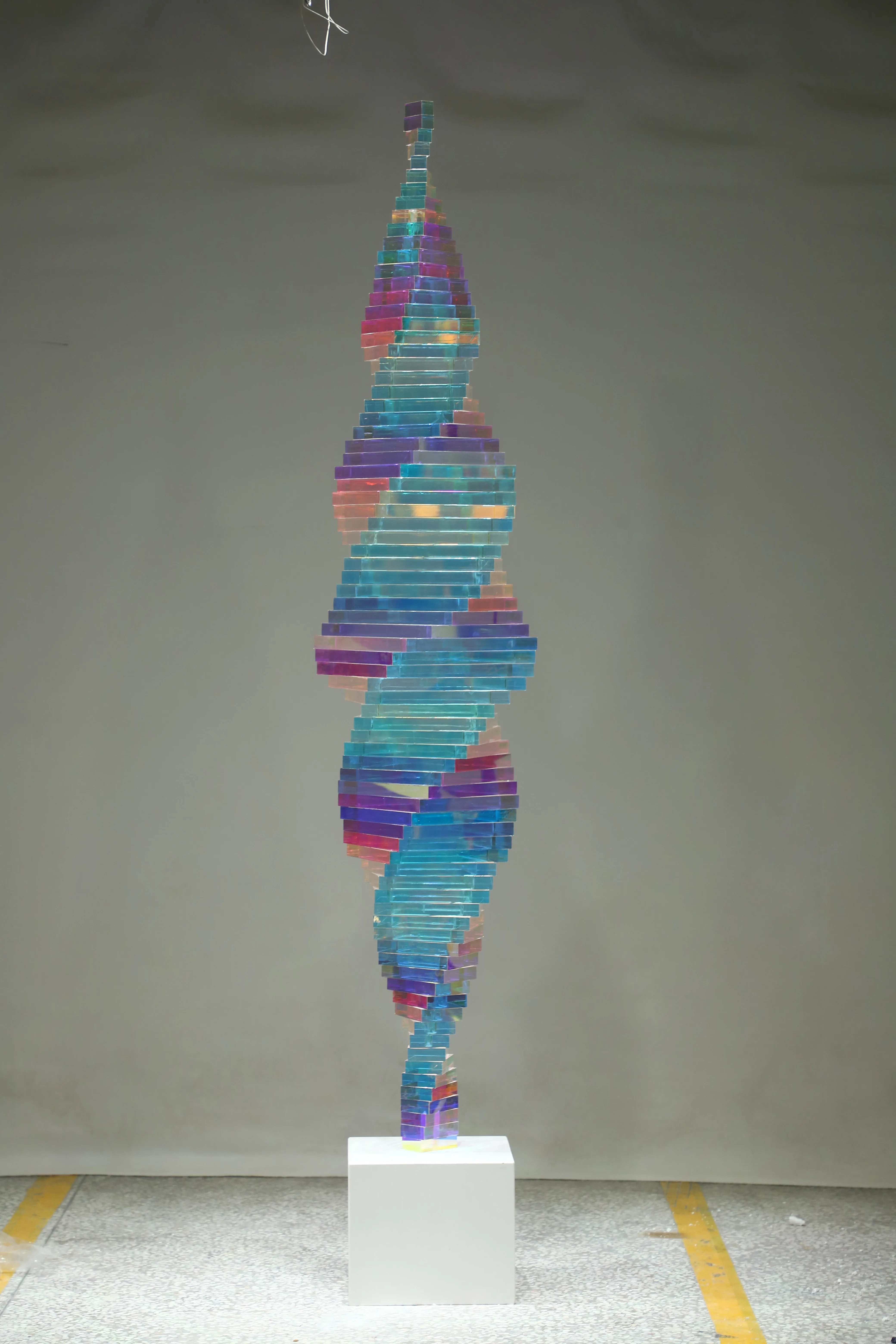 فن نحت الراتنج المصنوع يدويًا من الأكريليك، عرض على شكل مكدس على شكل ملاك، ردهة الفندق وديكور الفيلا المنزلية #4