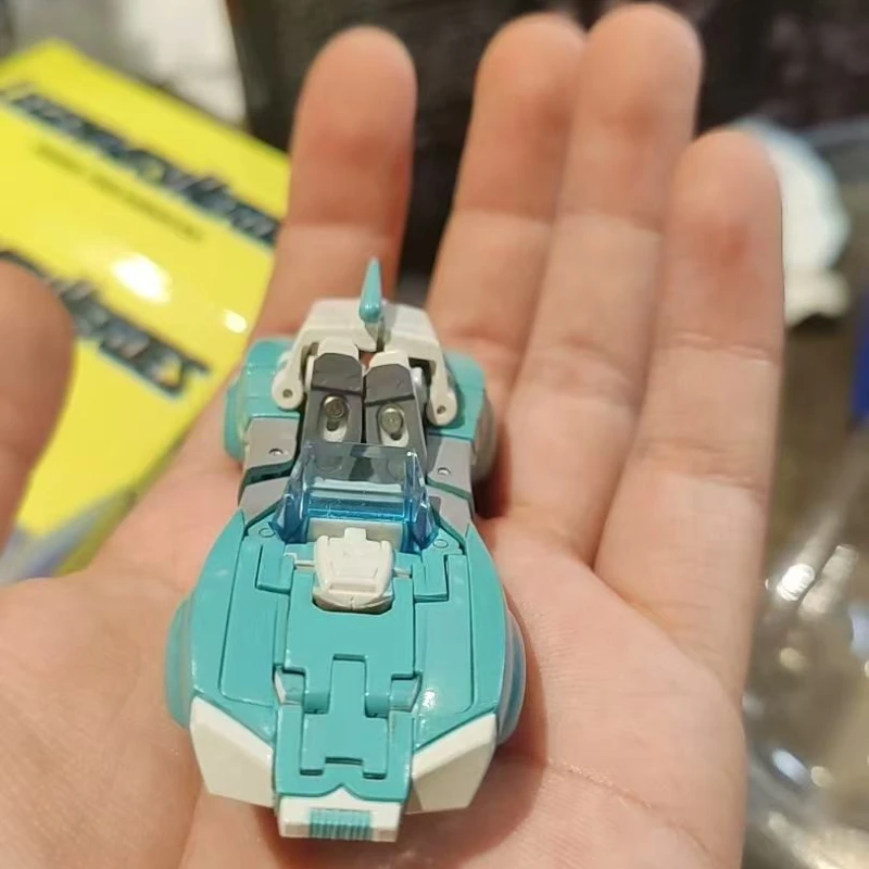 Originele Transformatie Robot Model Arcee Anime Actie Populaire Favorieten Figuur Vervorming Optimus Prime Speelgoed Kid Puzzel Geschenken