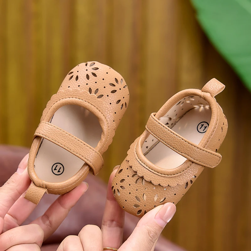 Spring, Autumn, and Summer Baby Shoes for 0-1 Year Olds, Hollow-Out Solid Color Flat Pu Fashionable Girl Baby Walking Shoes, Suitable for Daily Wear, Parties, Indoor and Outdoor Use, Mary Jane Flat Shoes, Ideal for Children's Gifts