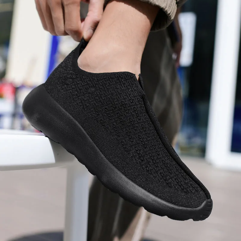 

39-48 Large Size Men's Sports Shoes Autumn New Lightweight Breathable Running Shoes Men's Lightweight Comfort Soft Sole Shoes