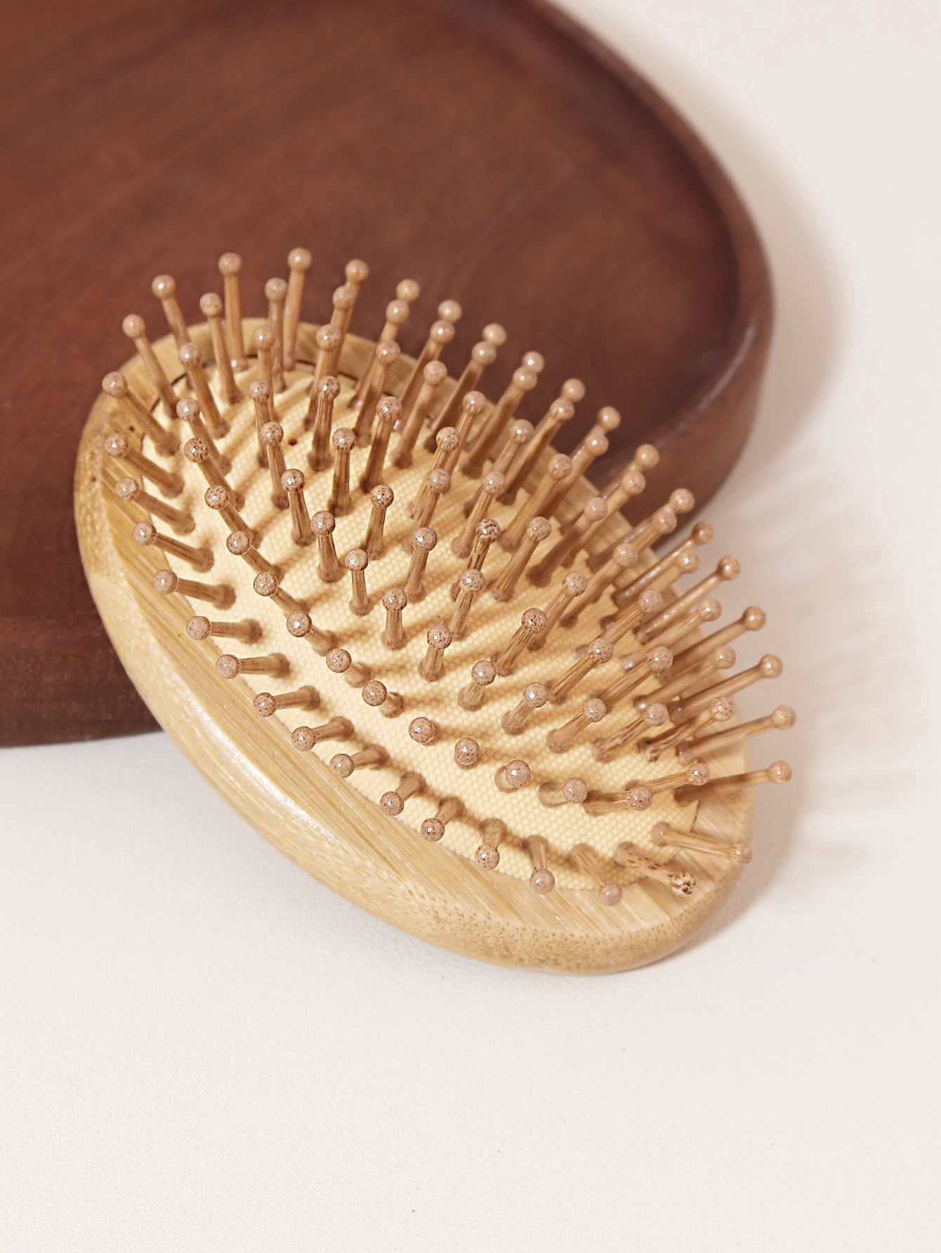 

1 шт эллиптическая бамбуковая и деревянная Массажная расческа на воздушной подушке, кисть с ручкой меньше, массажная Расческа для кожи головы, подходит для всех типов волос