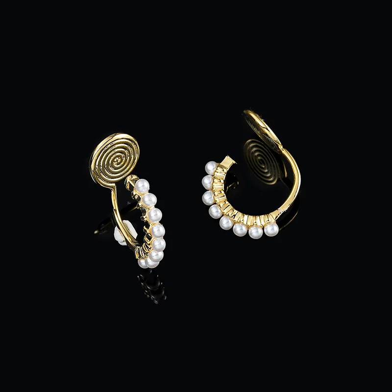 Fashion Simple Pearl Sarrings Ear Clips Hip-hop Wild Mosquito Coil Ear Clips Earrings Without Ear Piercings Hot Sale