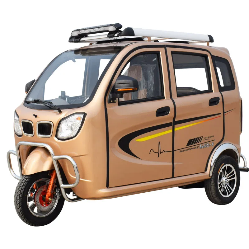 New Style Fully Enclosed Passenger Motor Tricycle Three Wheels Petrol Taxi Motorcycle with Closed Body