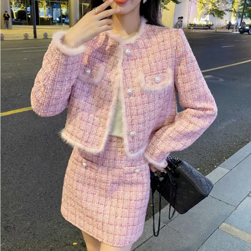 

Famous Celebrity Fashion Tweed Coat Skirt Two-piece Set Women Temperament O-neck Plush Splice Soft Thicken Slim Winter Lady Suit