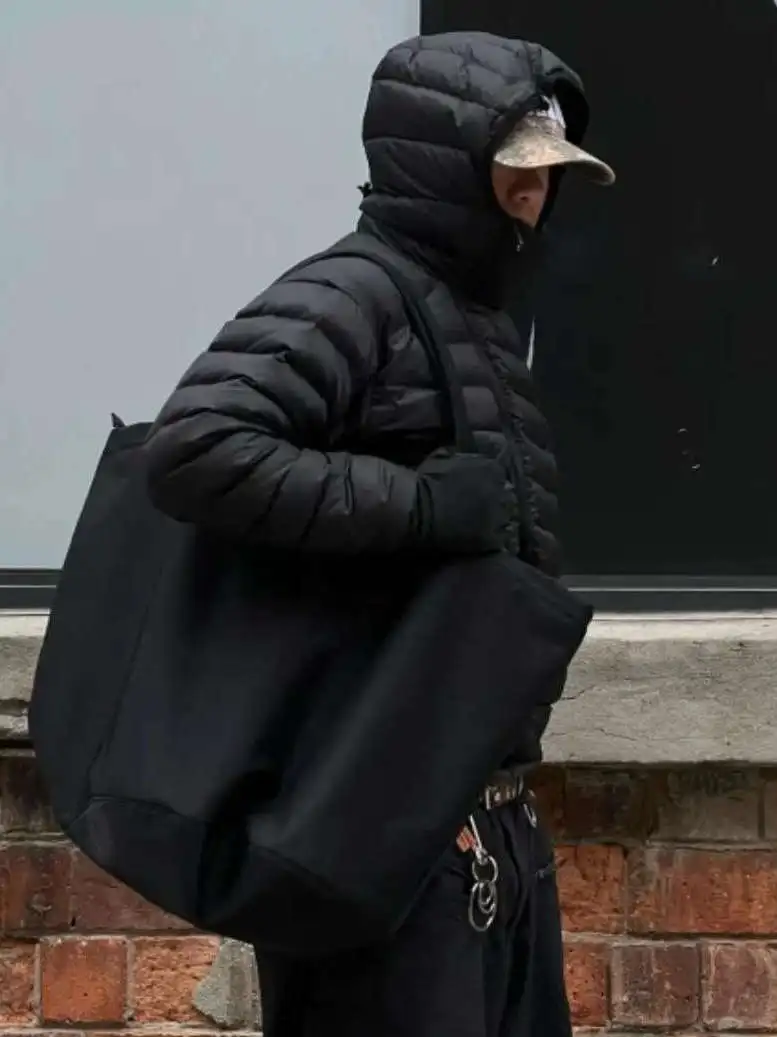 

Лимитированная серия: Зимняя утепленная хлопковая куртка с капюшоном для мужчин, приталенный крой, теплая, с длинными рукавами, однотонная, повседневная, молодежная, модная.