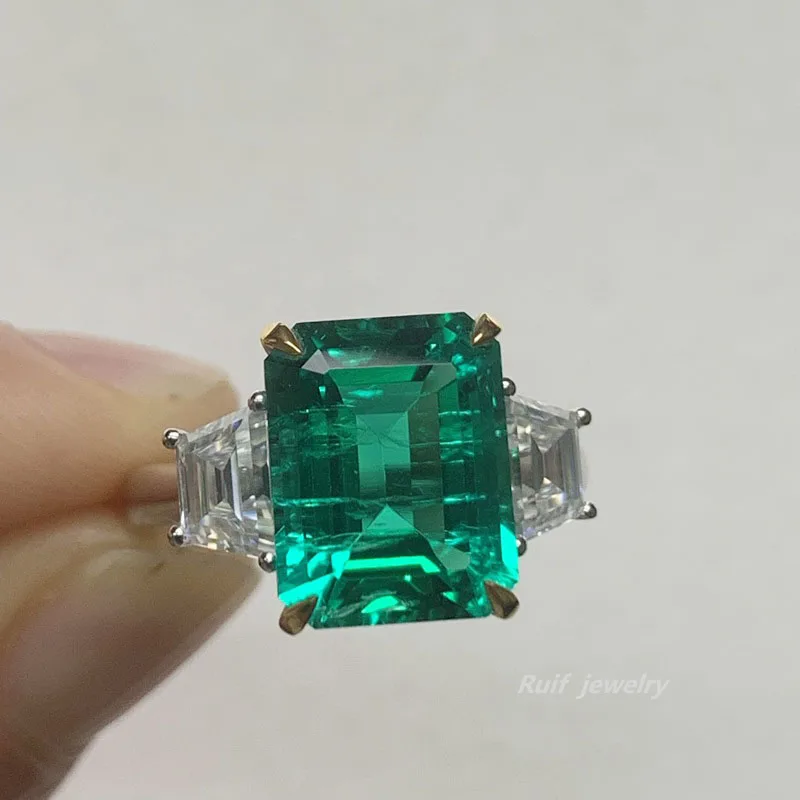 

Ruif Customization 14k18k Gold about 4.6ct Lab Grown Emerald with Moissanite Rings for Women Classci Jewelry