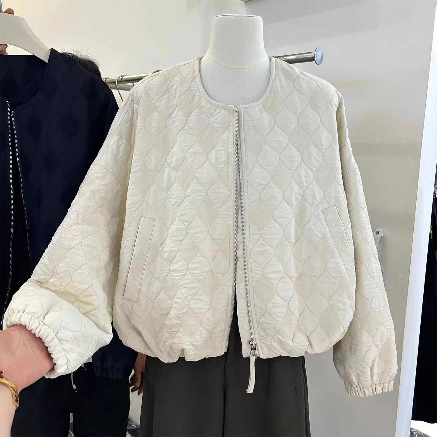 Women Clothing Autumn Winter Simplicity Zipper Solid Color O-neck Female All-match Pocket Fleece Warm Soft Loose Cardigan Coat