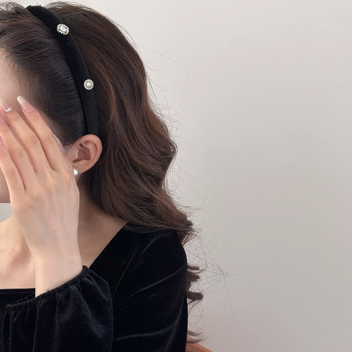 

Retro velvet headband For girl women hair band flower rhinestone fascinator Designer vintage Hoops