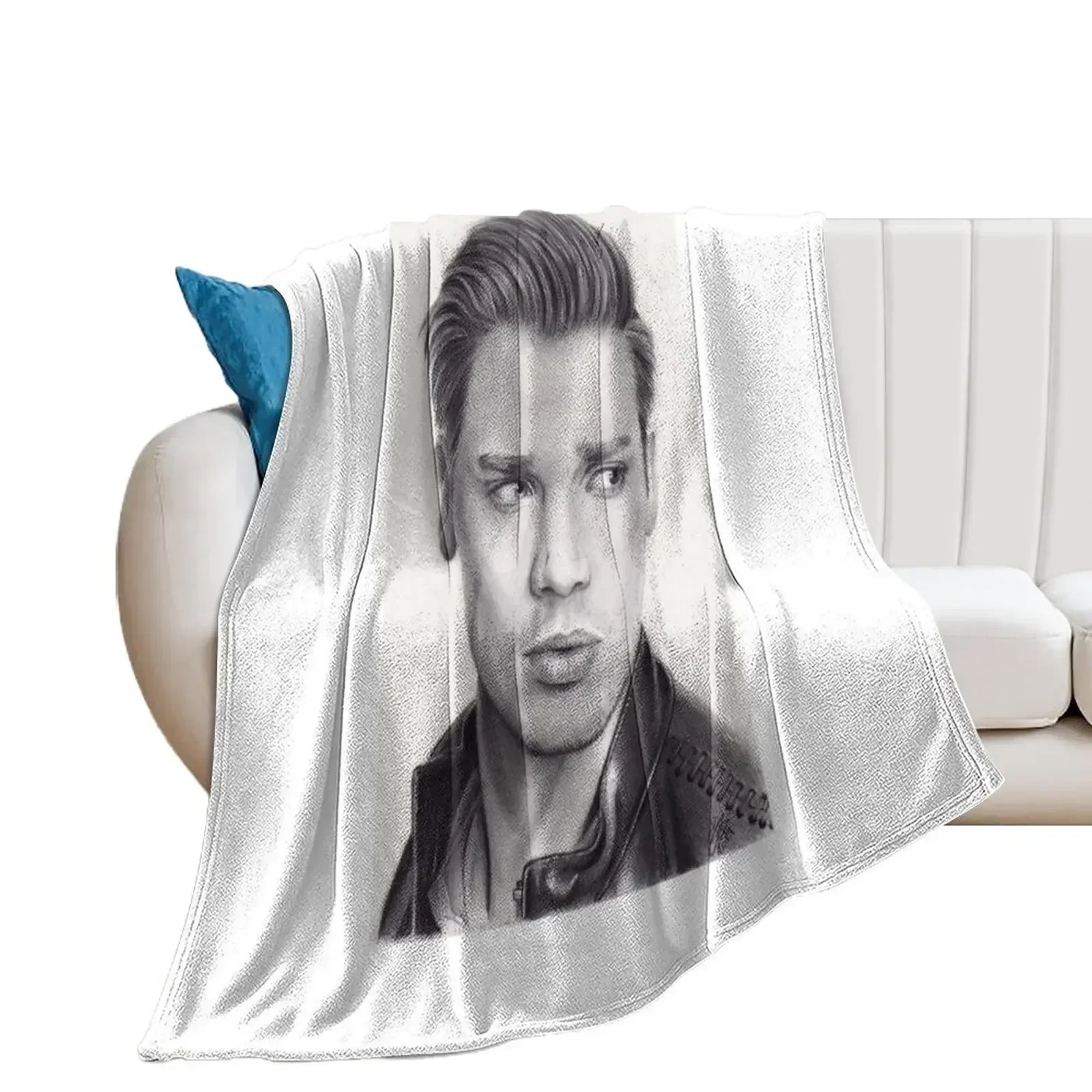 Dominic Sherwood Throw Blanket Sleeping Bag Winter beds Single Plush Blankets