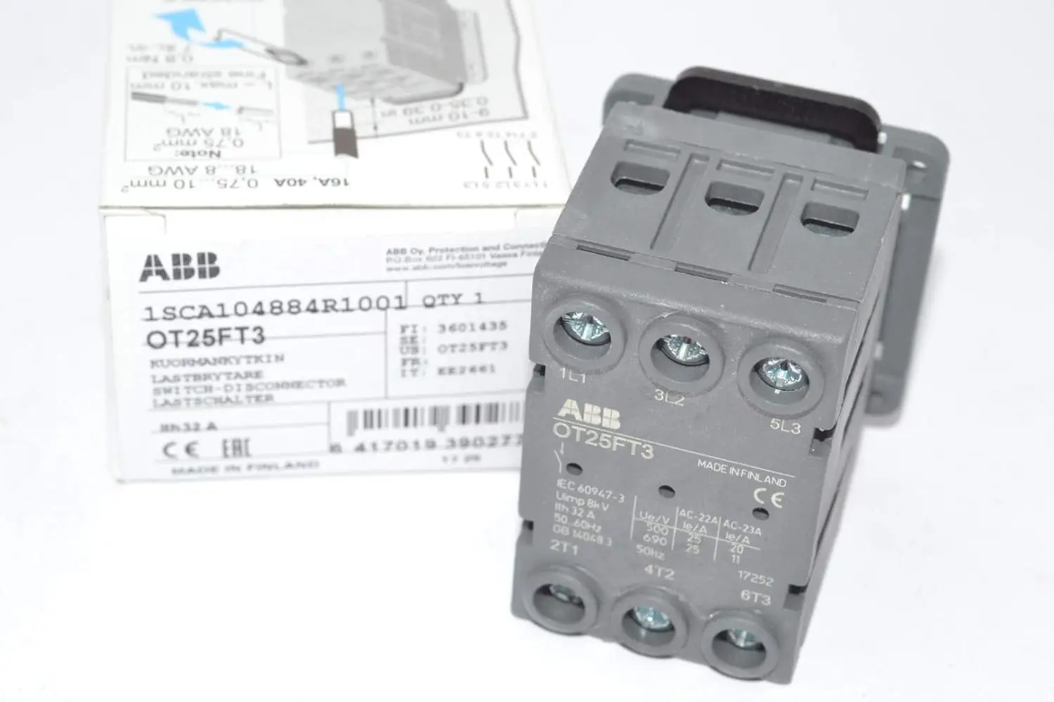 

Выключатель-разъединитель 10136400 OT25FT3 1SCA104884R1001